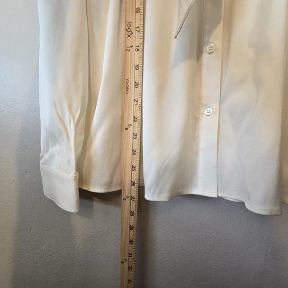 Theory Novalee Tie Neck Silk Blouse Top Women's MED Ivory Quiet Luxury EUC $345 - Picture 8 of 11